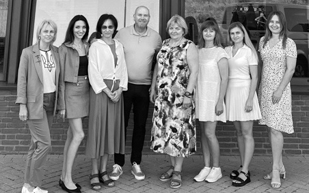 Group of Ukranian women visit Intracare